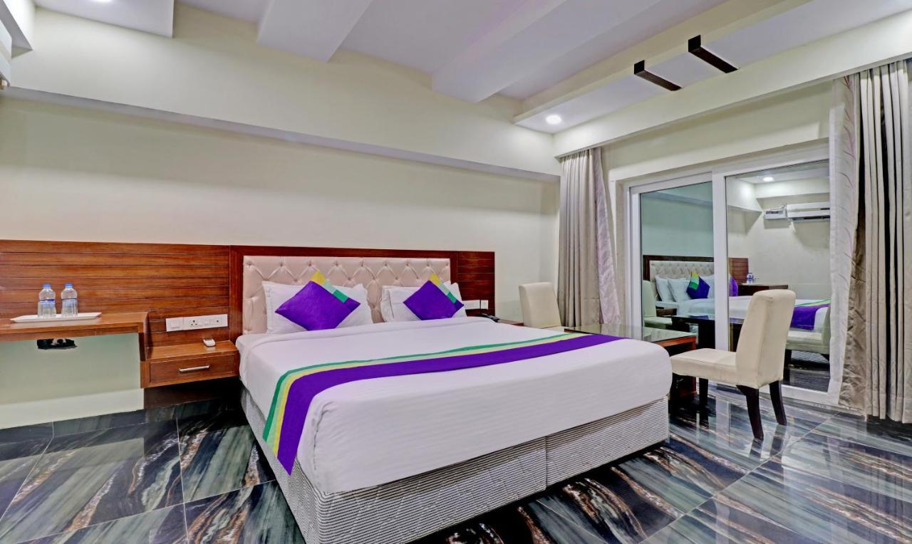 Hotel Treebo Tryst Pearl Avenue Ring Road Déhrádún Exteriér fotografie